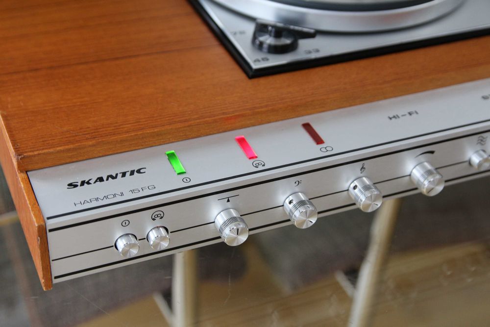 Luxor / Skantic 3811 cu doza Micro Seiki V3300/7 si boxe Philips 6442.