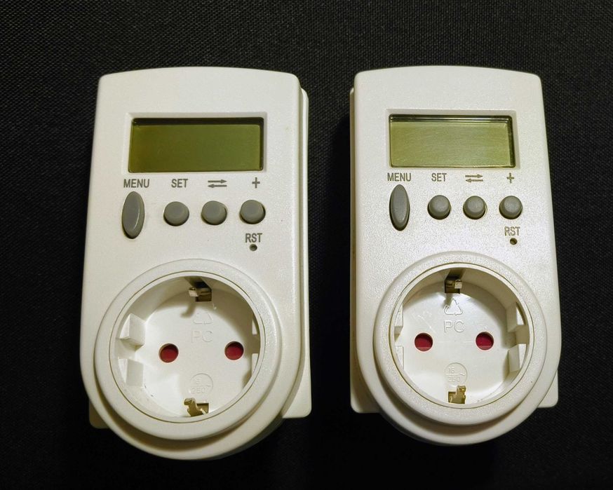 Priză contor 2 bucăți, 70 de lei amândouă