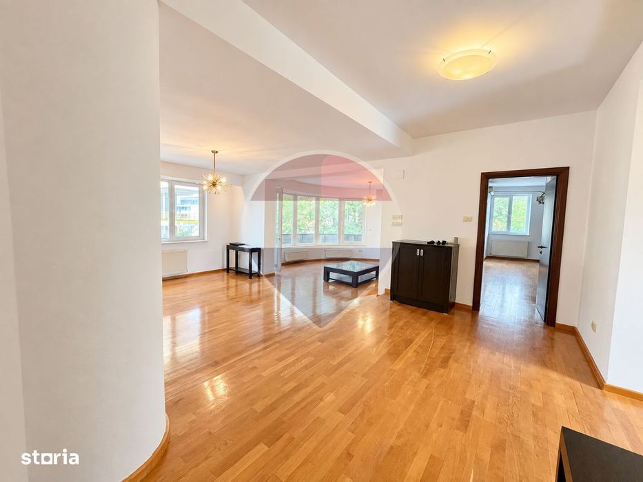 Apartament 4 camere de inchiriat | Singur pe palier | Semineu |