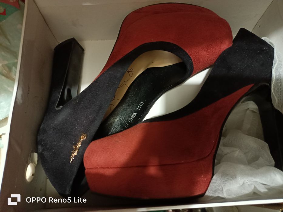 Продам туфли женские