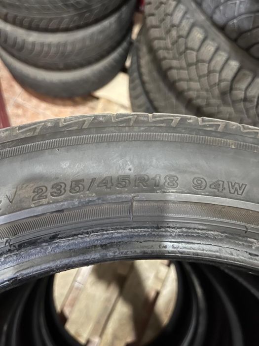 Комплект шина на камри 70
