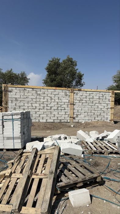 бригада строителей