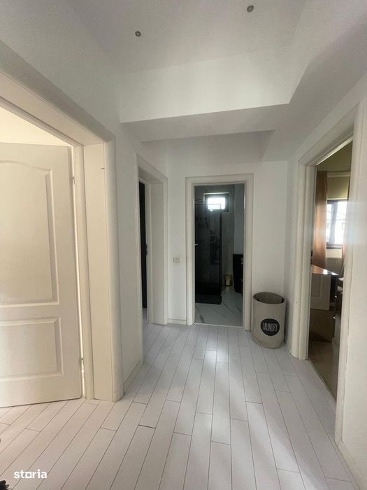 Casa individuală, mobilata/utilata, mansardă și curte