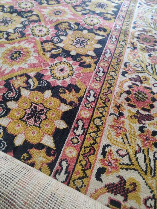 Ковер шерстяной .