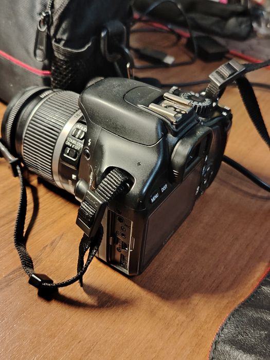 Canon EOS Rebel T2i (550D) срочно продаю