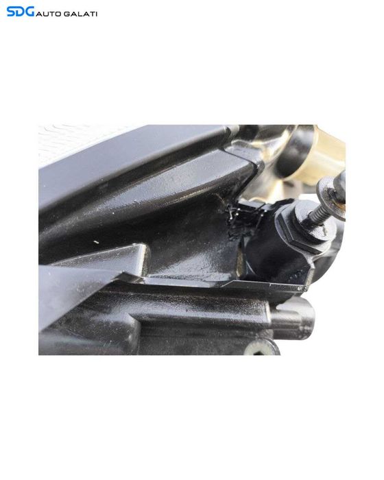 Far Dreapta cu Lupa FARA Xenon Skoda Fabia 2 Facelift FL 2010 - 2013 (Mici defecte imperfectiuni ureche reparata) [LS0397]