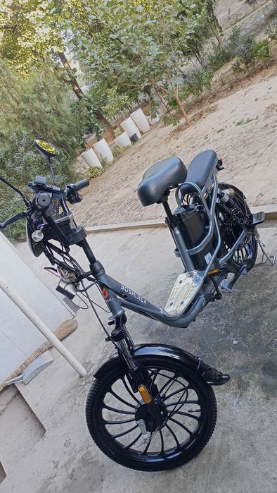Elektro velik 50 km zapas xod 54 max skors