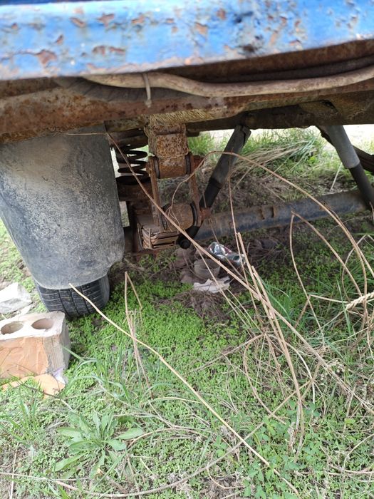 прицеп для лекового автомобиля