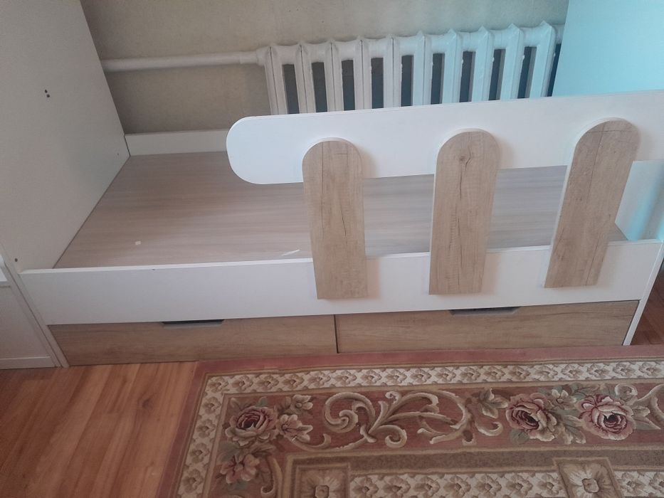 Продам Кровать 50000