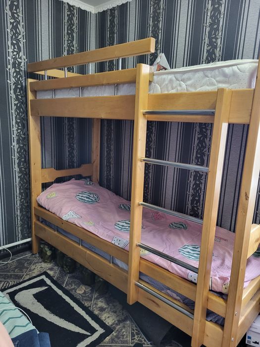 Кровать двухярусная