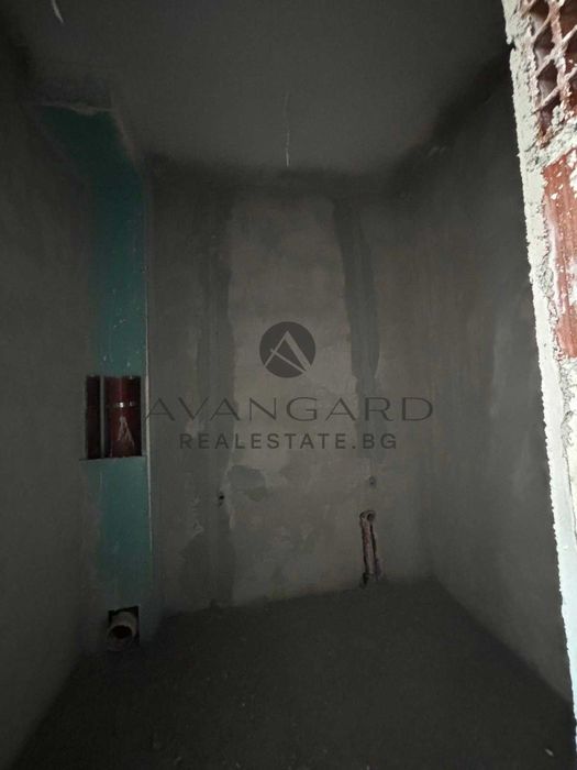 Продава се Тристаен апартамент в Пловдив, Тракия - 110 кв.м за 1146 €/кв.м - Снимка #4