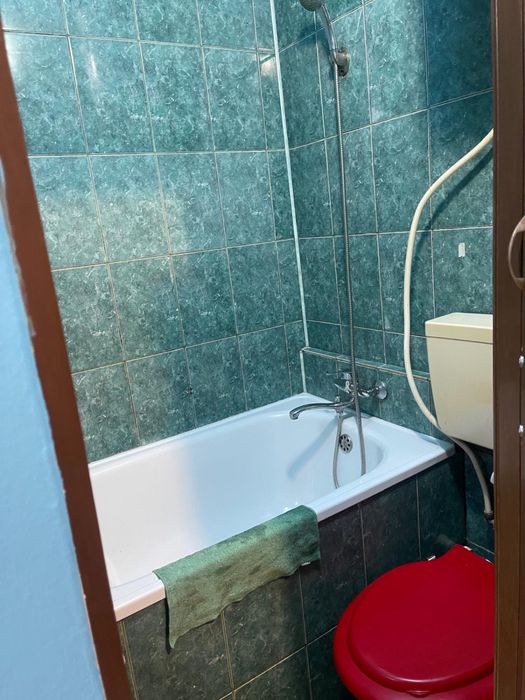 Inchiriez garsoniera zona UMT