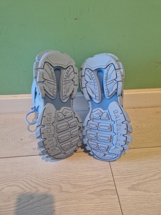 balenciaga tracks albastru deschis