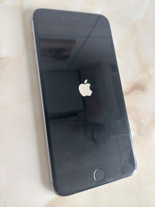 [6+] Vând Apple iPhone 6 Plus de 64GB Neverlocked //poze reale