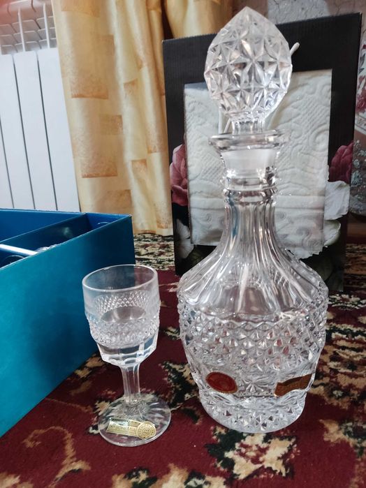 Графин хрустальный