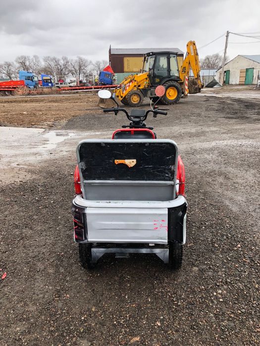 Продам 200к торг на ходу