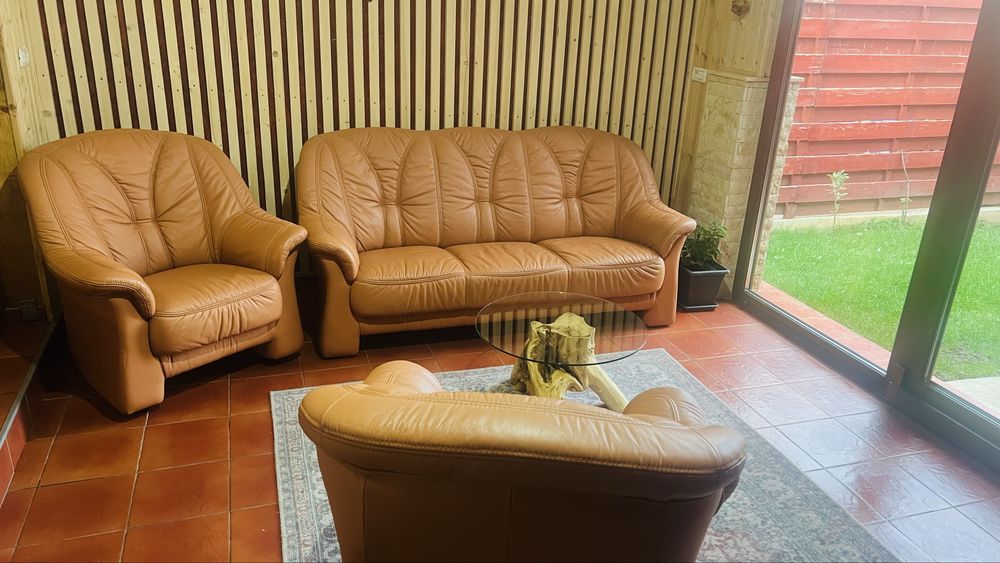Set canapea din piele naturala cu doua fotolii