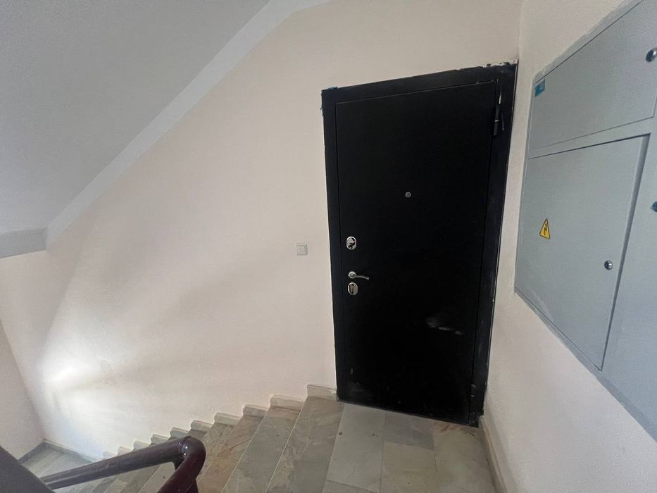 2 komnitni karuch dom 2 etajda tayyor.