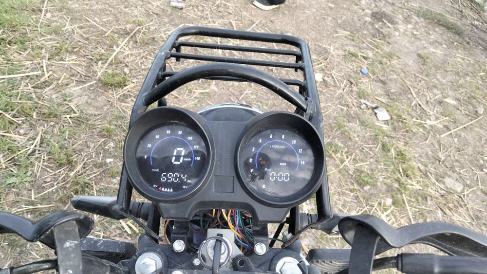 Продам мотоцикл 200 куб