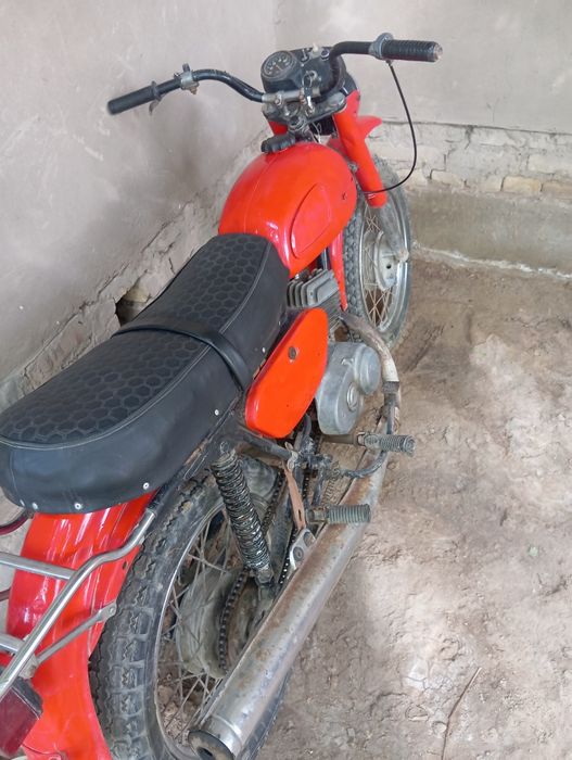 Minick motti sotiladi