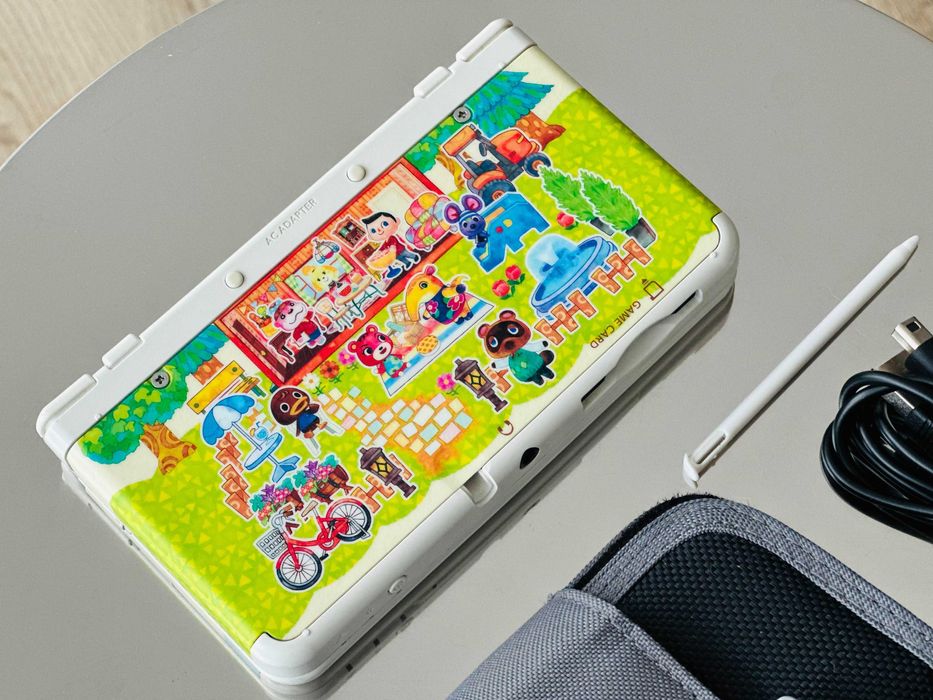New Nintendo 3DS Animal Crossing Happy Home Designer Edition + 20 игри