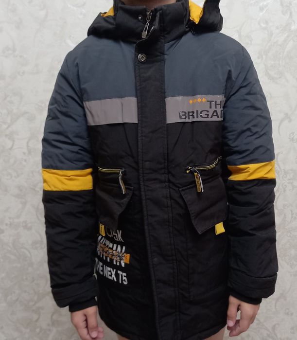 Зимняя куртка на мальчика