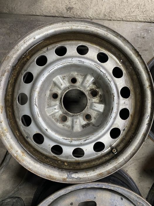 На 15. 5/114,3 железо