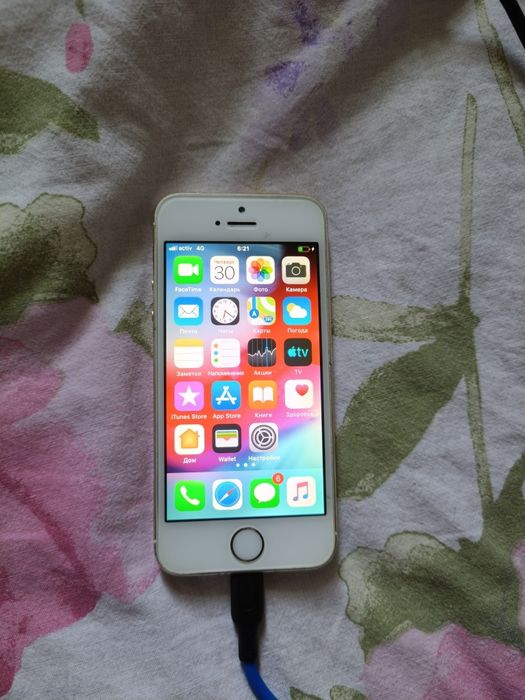 продам iPhone 5s