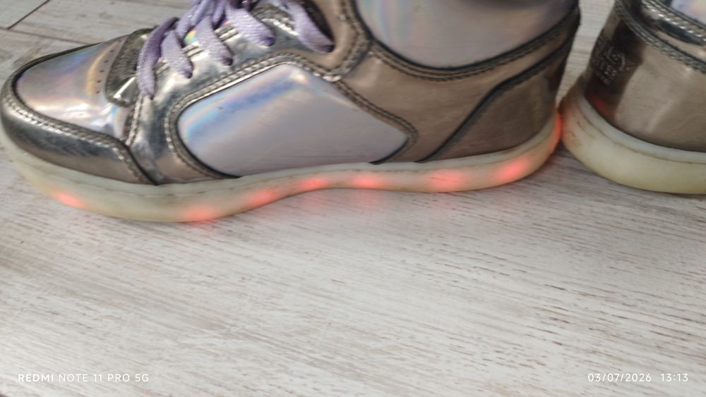 Светещи Скечърс 35 н