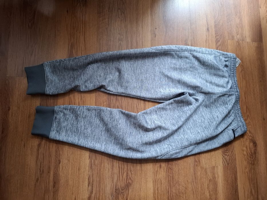 Under Armour мъжко долнище и Суичър M размер.