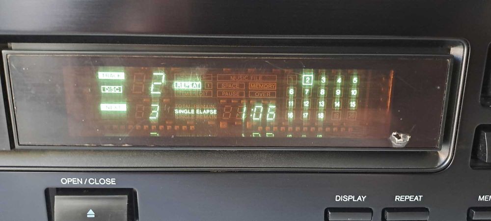 CD Player Onkyo DX-701 – High Fidelity Component