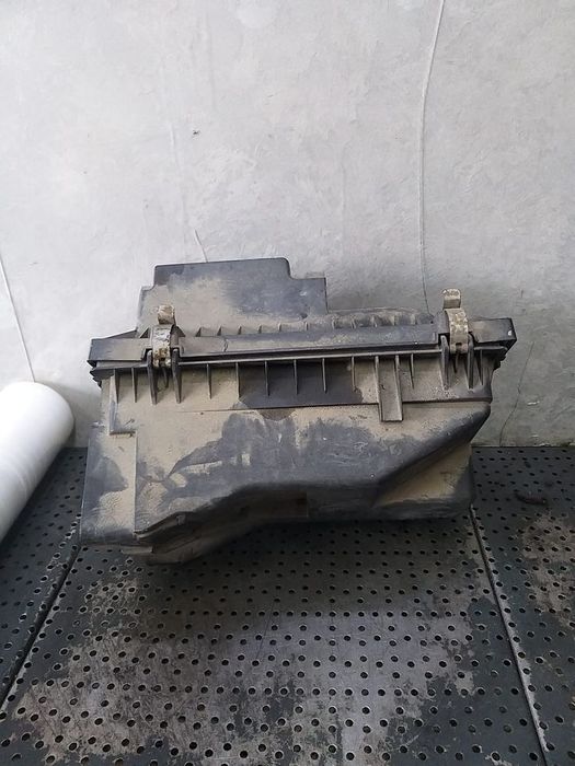 Carcasa filtru aer 2.0 crd dodge caliber 04891820ab