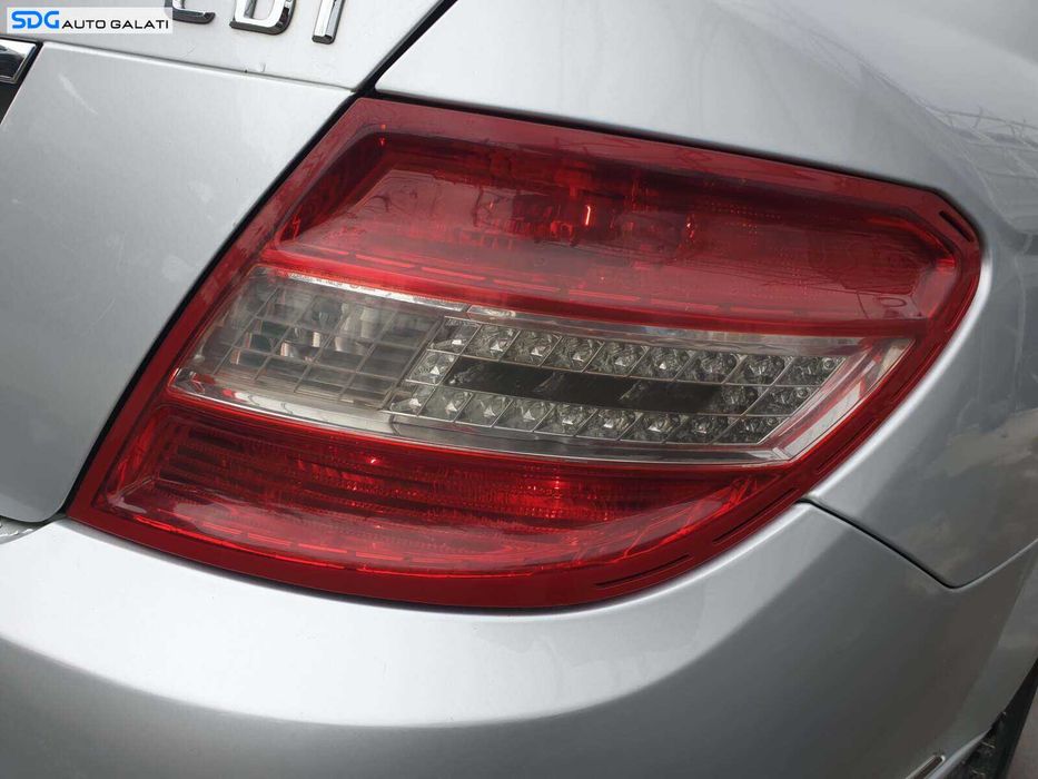 Tripla Stop Lampa Led Dreapta Mercedes Clasa C Class W204 Sedan Berlina NFL Non Facelift 2007 - 2011 [Q2859]