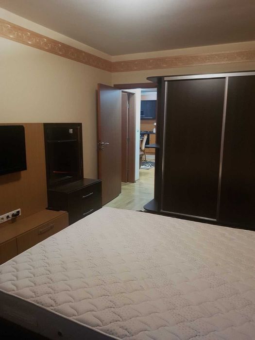 Дава се под наем Тристаен апартамент в София, Витоша - 95 кв.м за 765 € - Снимка #4