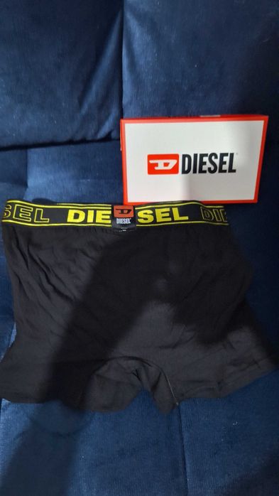 Boxeri diferite modele Dsquared/Tommy/Gucci etc 3 bucati/set