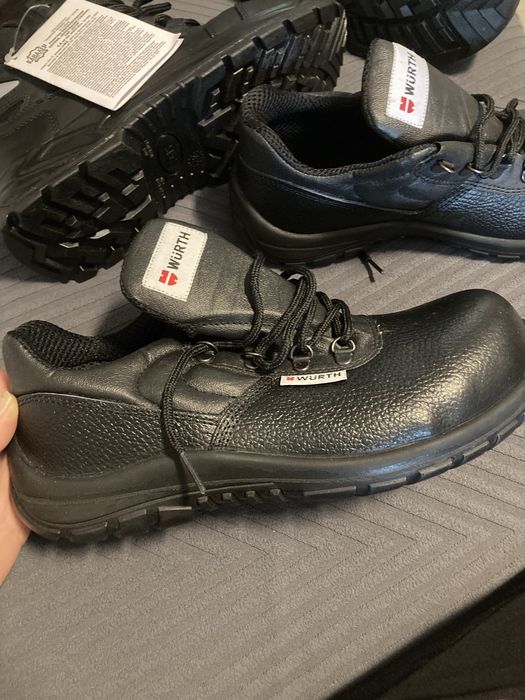 Мъжки обувки 42 номер