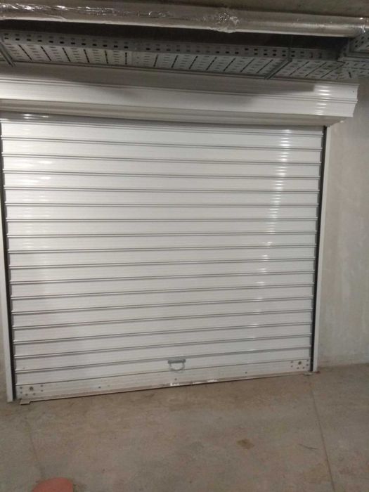 Отдавам гараж под наем