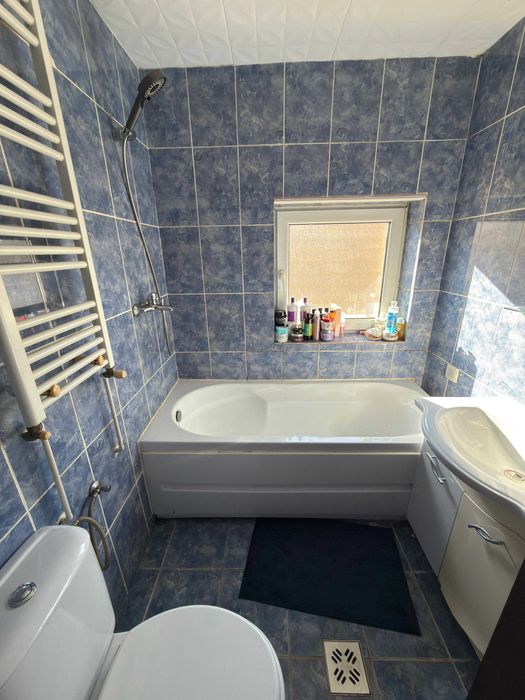 Inchiriez apartament 2 camere