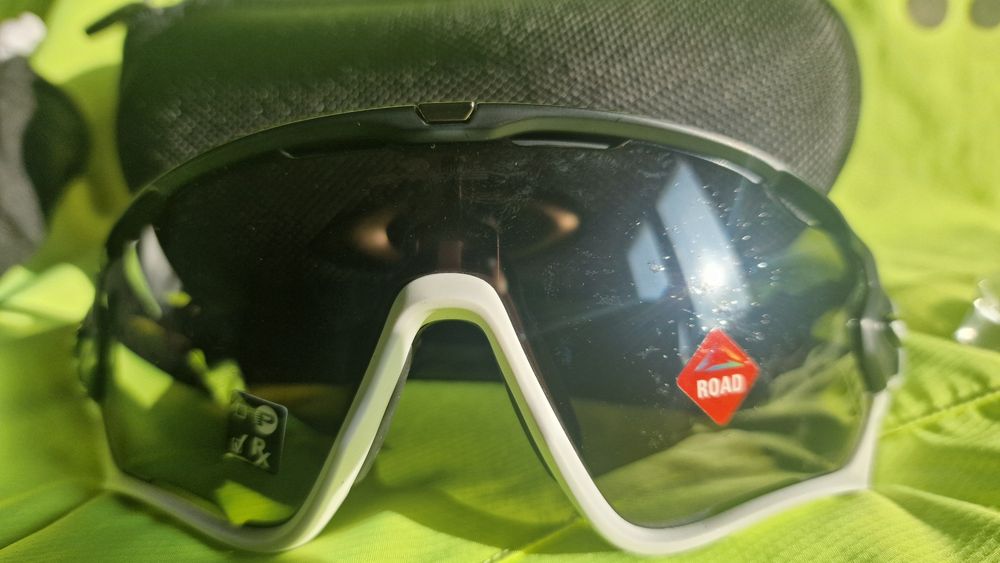 Vând ochelari oakley jawbreker prizm