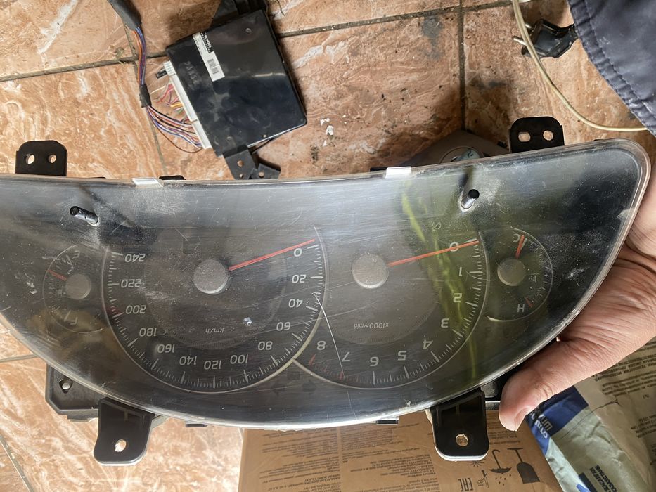 Щиток прибор камри 40