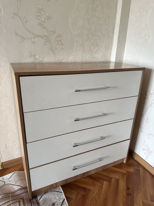 Продам комод в хорошем состоянии!