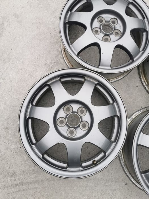 Jante originale Toyota prius R16 (5x100),j6,et45
