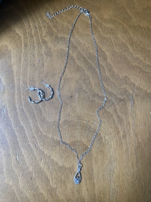 Lantisor si cercei,set