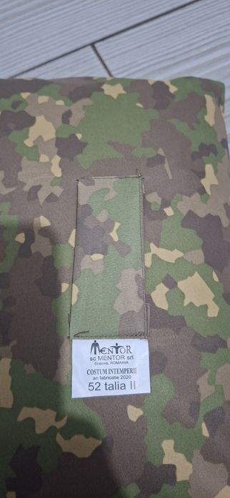 Pelerina  de ploaie mărimea 50 ||