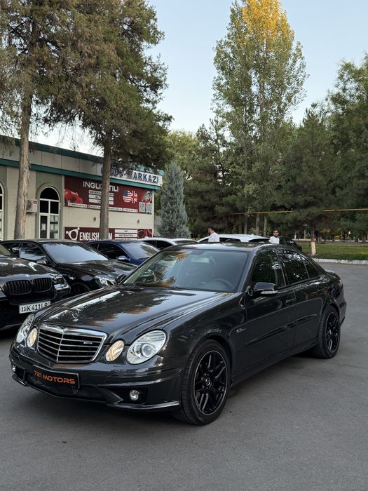 Mercedes Benz W211 E320