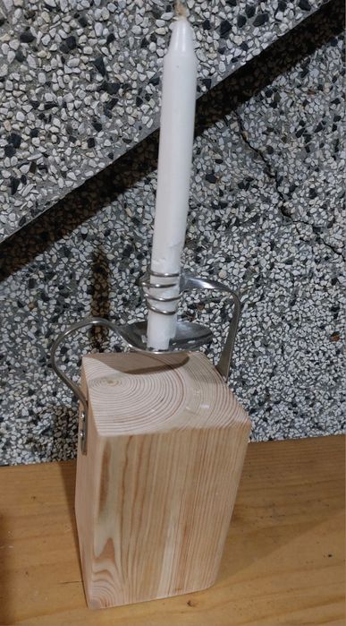 Свещник височина 23см на 10см