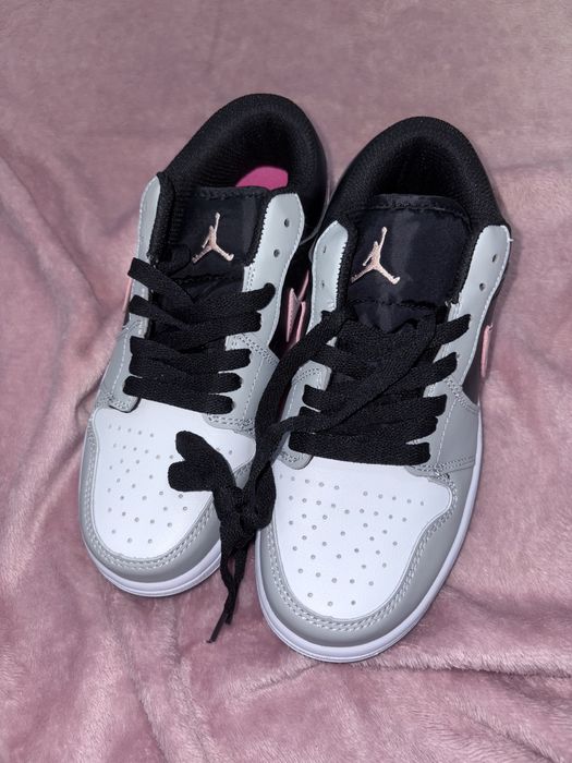 Pantofi Jordan 1 Low 36 alb gri negru roz Noi nepurtati New never worn