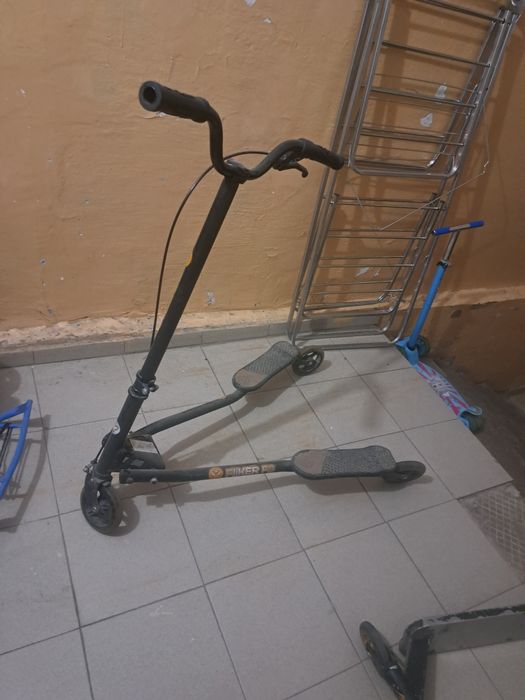 Продам инерционный самокат
