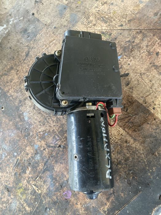 Моторче чистачки за сеат алхамбра шаран галакси