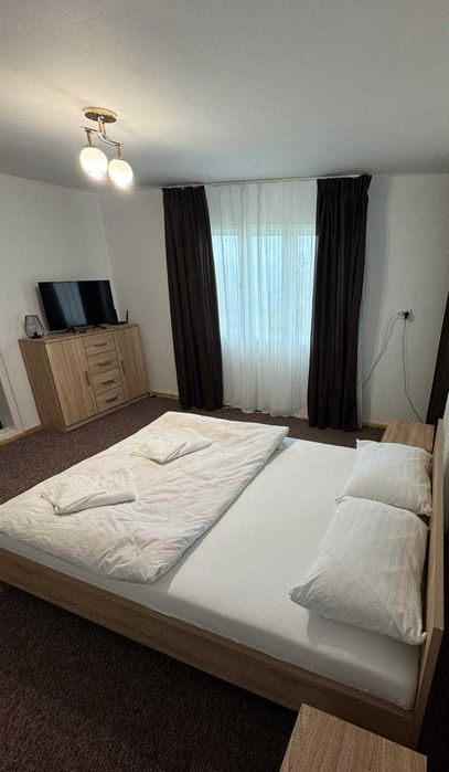 Casa/cabana (cu ciubar) la munte - de inchiriat